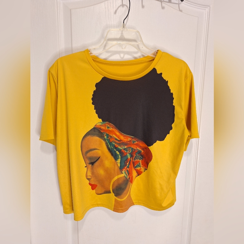 SHEIN /JUNIORS XL /Yellow Graphic T-Shirt with Artistic Print